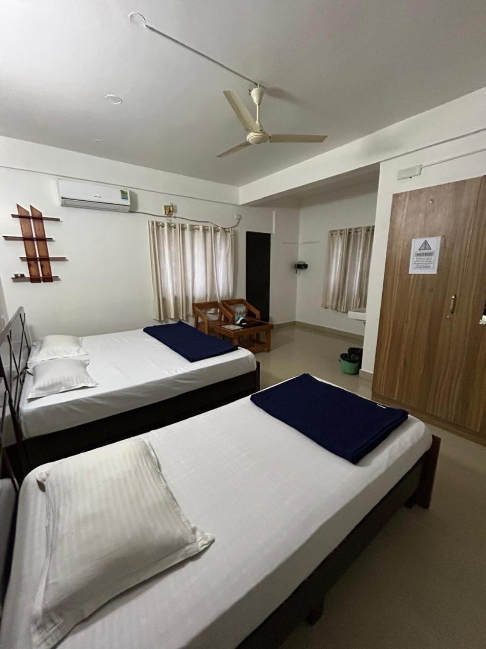 Royal Comfort Inn Bangalore Buitenkant foto